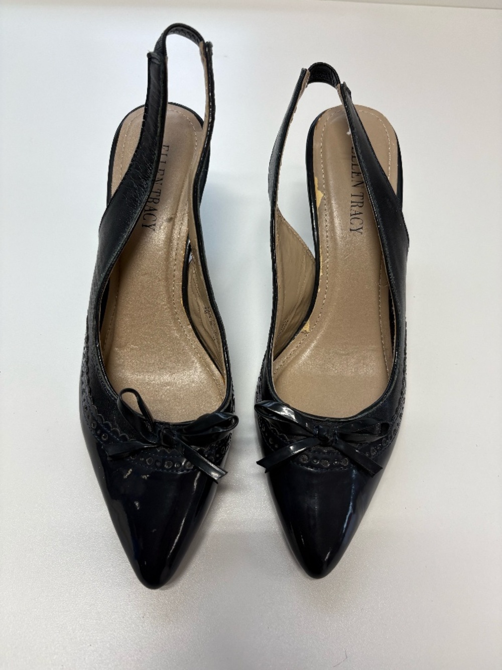 Ellen Tracy - Bindy- Dark Blue Classic Kitten-heel Pump - Size 8.‎